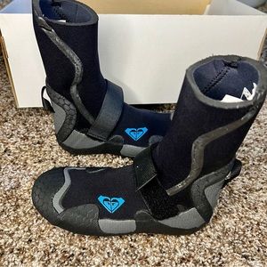 Roxy Syncro round Toe Reef Boot 5mm Size 4 UK 2 EU 35 wetsuit booties surf